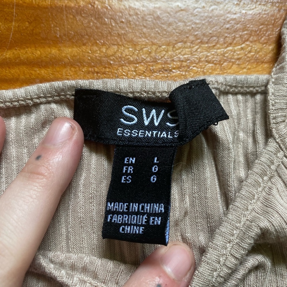Bodysuits - Picture 2 of 5